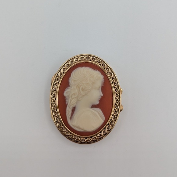 Vintage Estee Lauder Youth-Dew Solid Perfume Cameo Compact Gold Tone Collectible - Picture 3 of 8